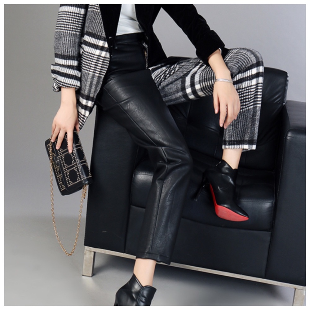 Annla Cashmere Vegan Leather Pants - Picture 5 of 10